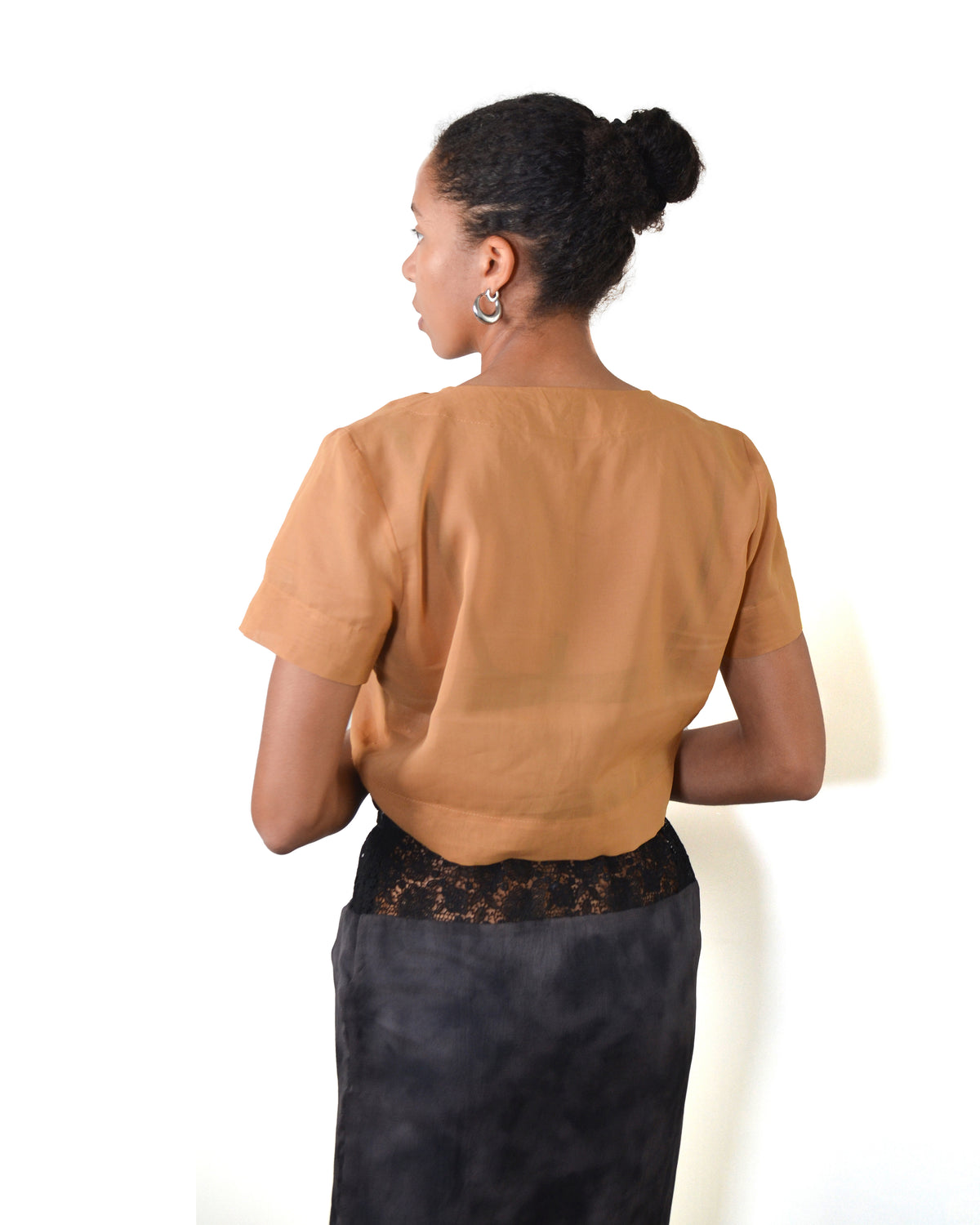 CORSAGE A ENCOLURE FRONCEE en organdi