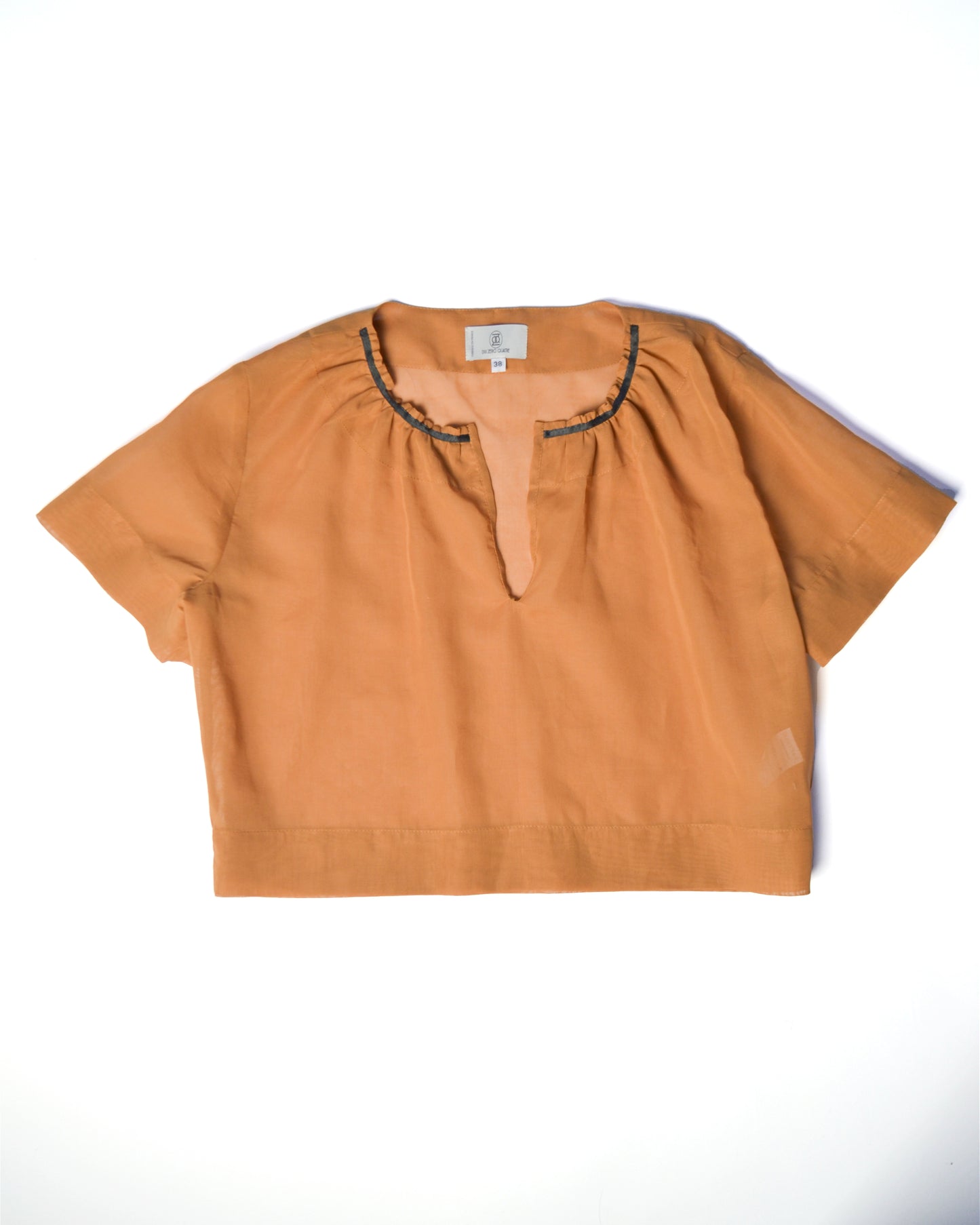 CORSAGE A DECOLLETE SEMI-FRONCE en organdi